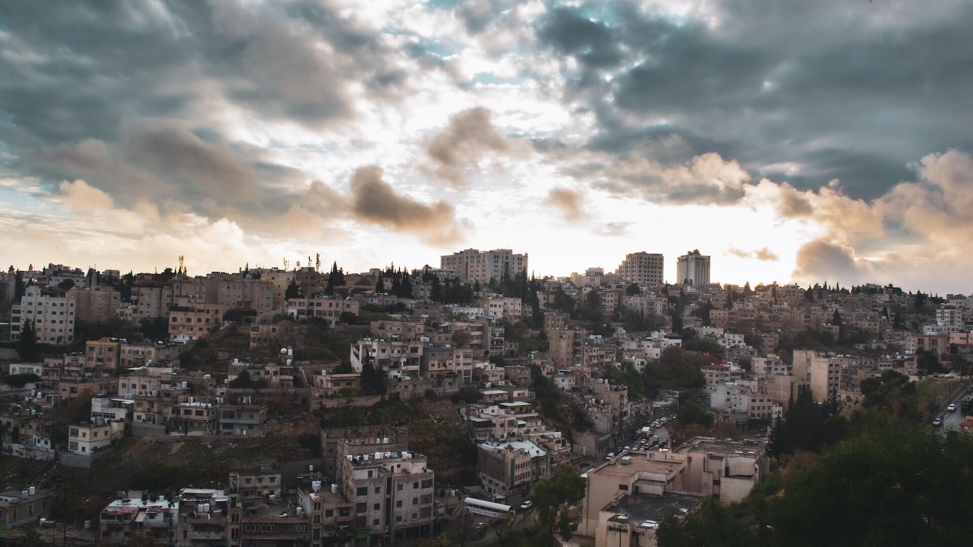 Bewolkte dag in Amman